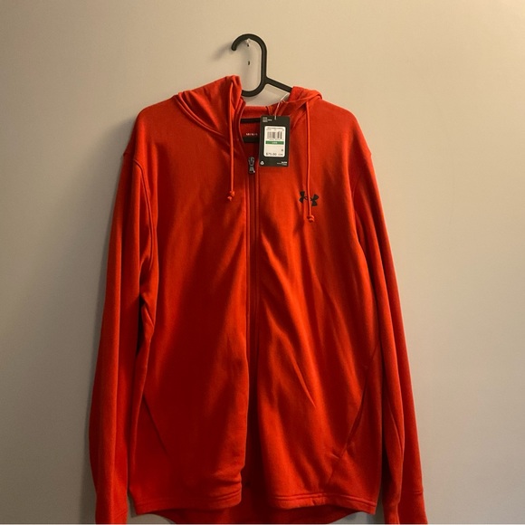Brand new Under Armour zip up hoodie, only tired it on at home - Picture 2 of 3